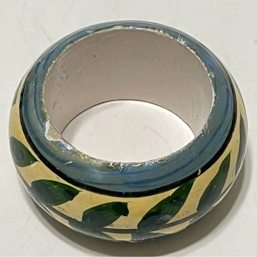 Hand Painted Green Leaf Vine Napkin Rings Multicolor Shabby Chic Cottage 4 Set